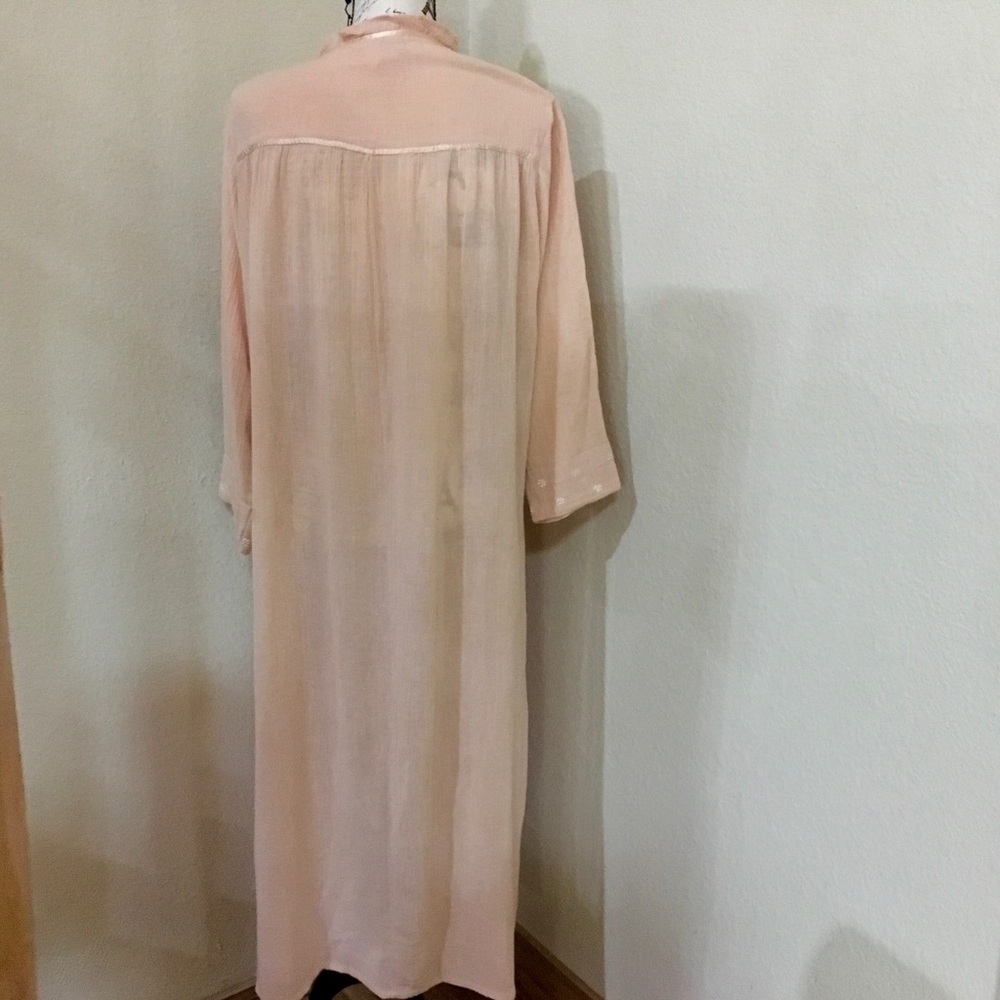 Embroidered Long Robe - Picture 2 of 6